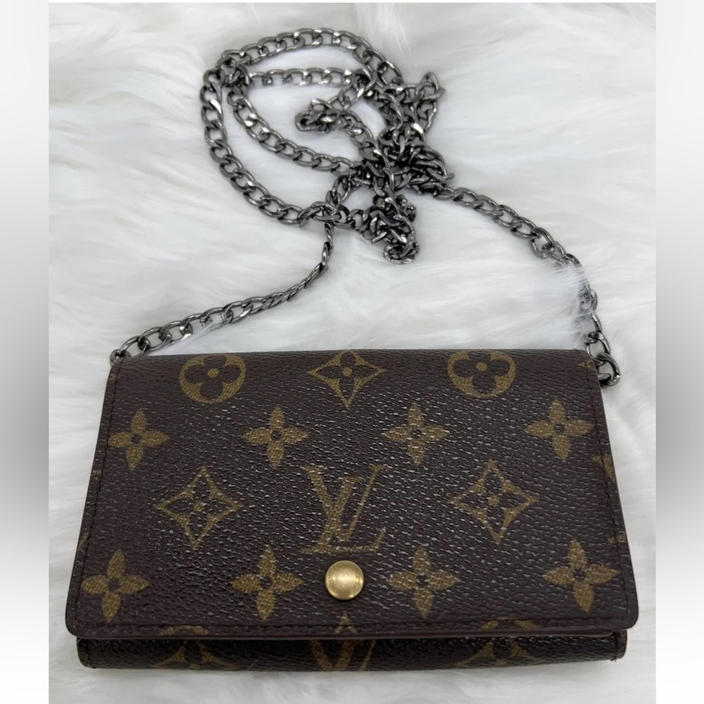 Louis Vuitton Tressor Wallet